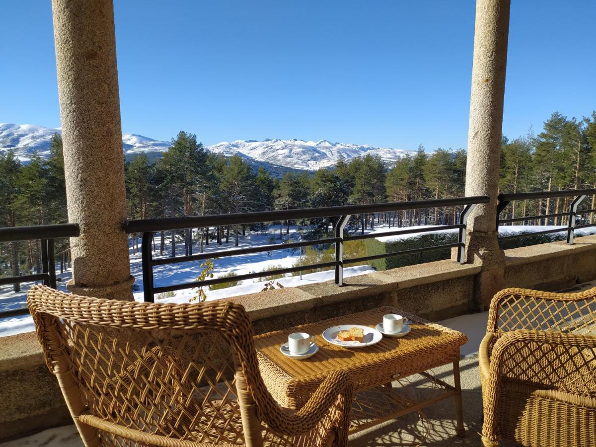 נאבארדונדה דה גרדוס Parador De Gredos מראה חיצוני תמונה