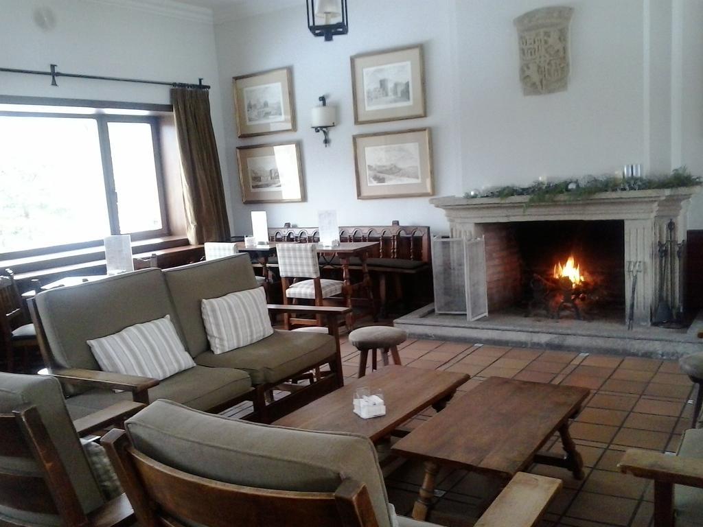 נאבארדונדה דה גרדוס Parador De Gredos מראה חיצוני תמונה